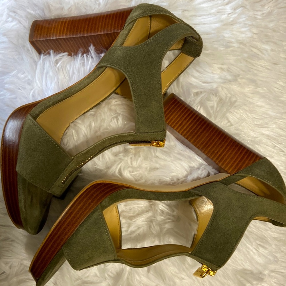 Michael Kors Olive Green Suede Platform Heels with Wood-Effect Block Heel - Picture 8 of 10